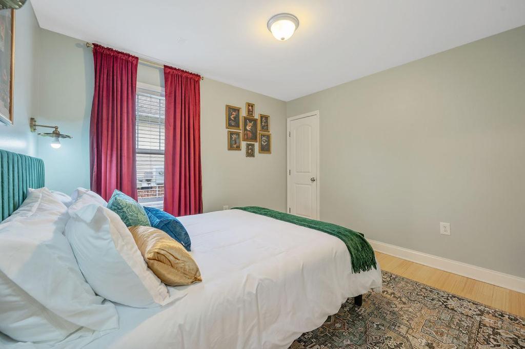 New Victorian Theme, 3Br, Lrg Backyard Close To Pnc Arena, Downtown, And Rdu Airport Raleigh Zewnętrze zdjęcie